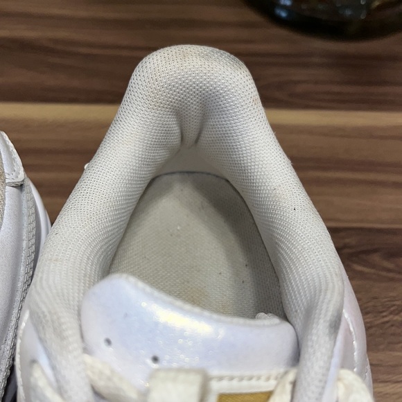 Puma white shimmery sneakers. - Picture 12 of 14